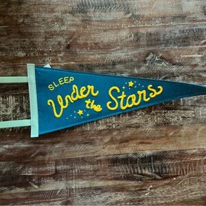 SLEEP UNDER THE STARS pennant